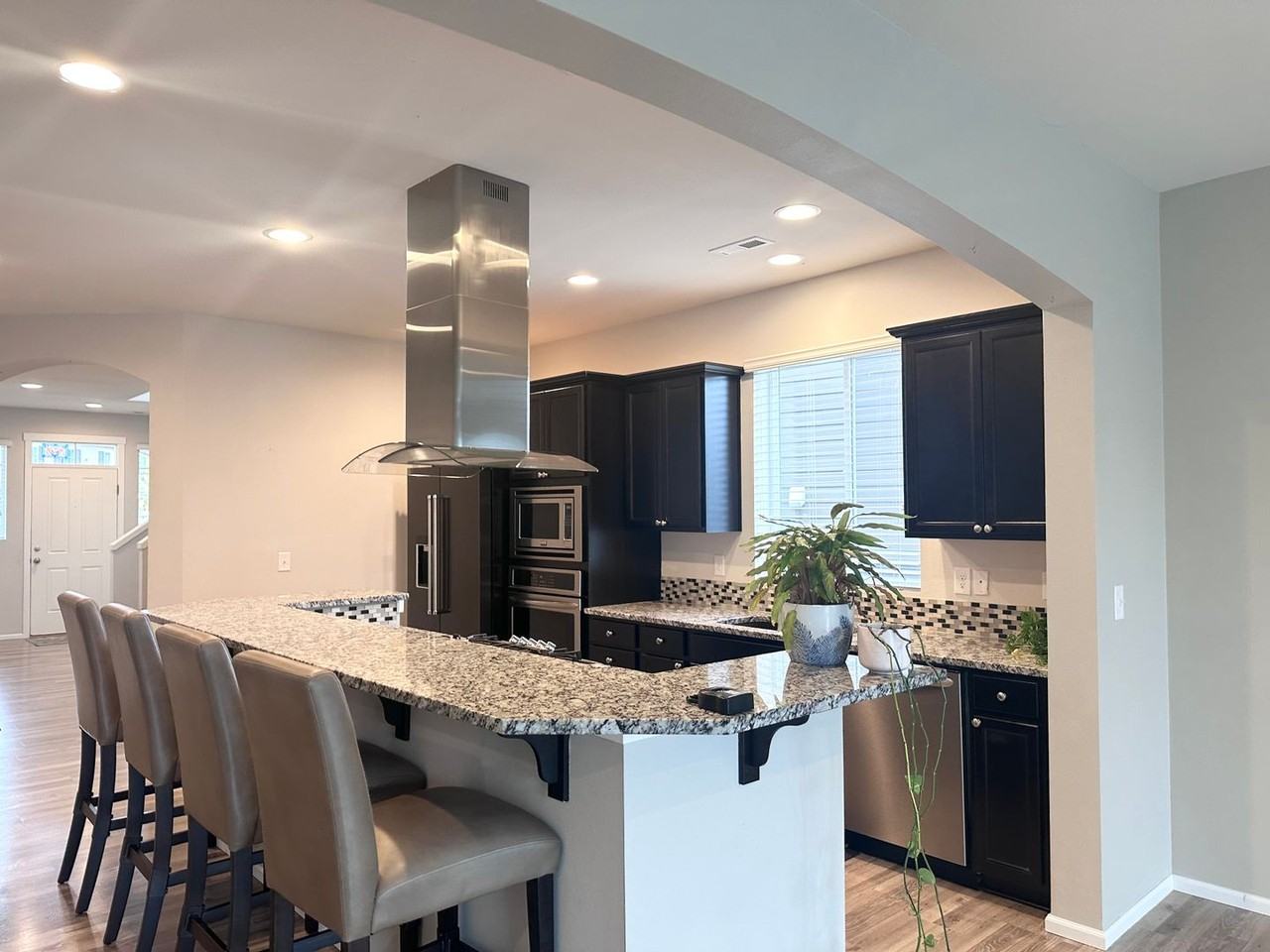 916 Sigafoos Ave Nw - Photo 3 of 17