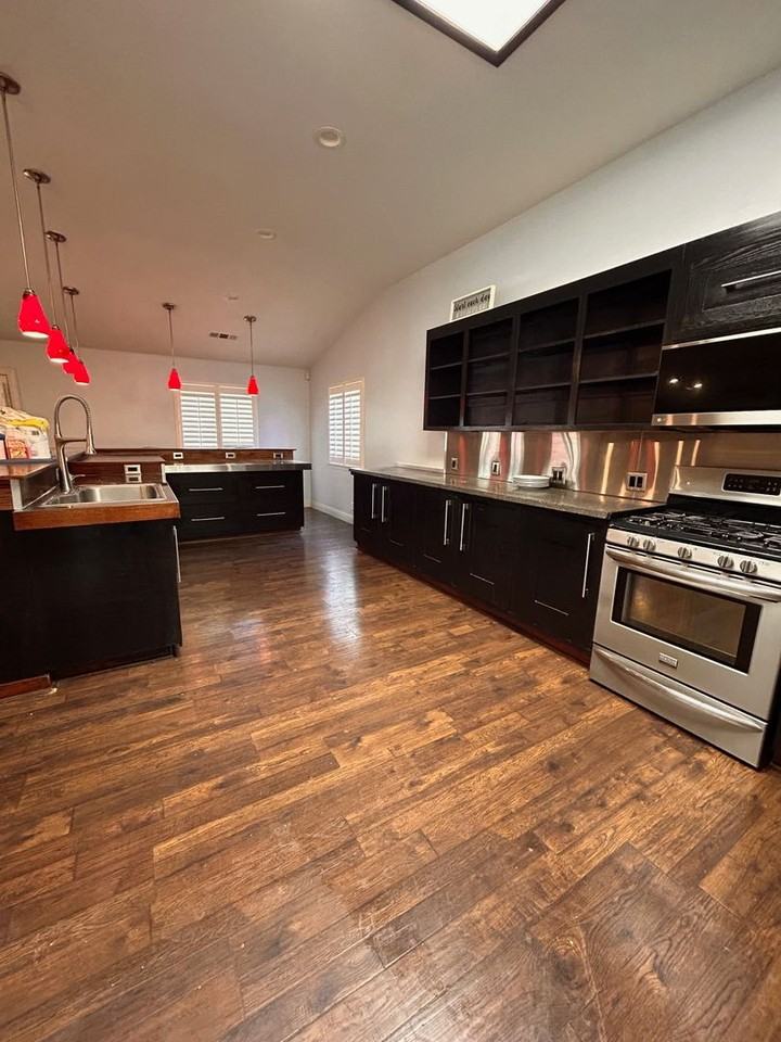 2826 South Avocado Court - Photo 5 of 19