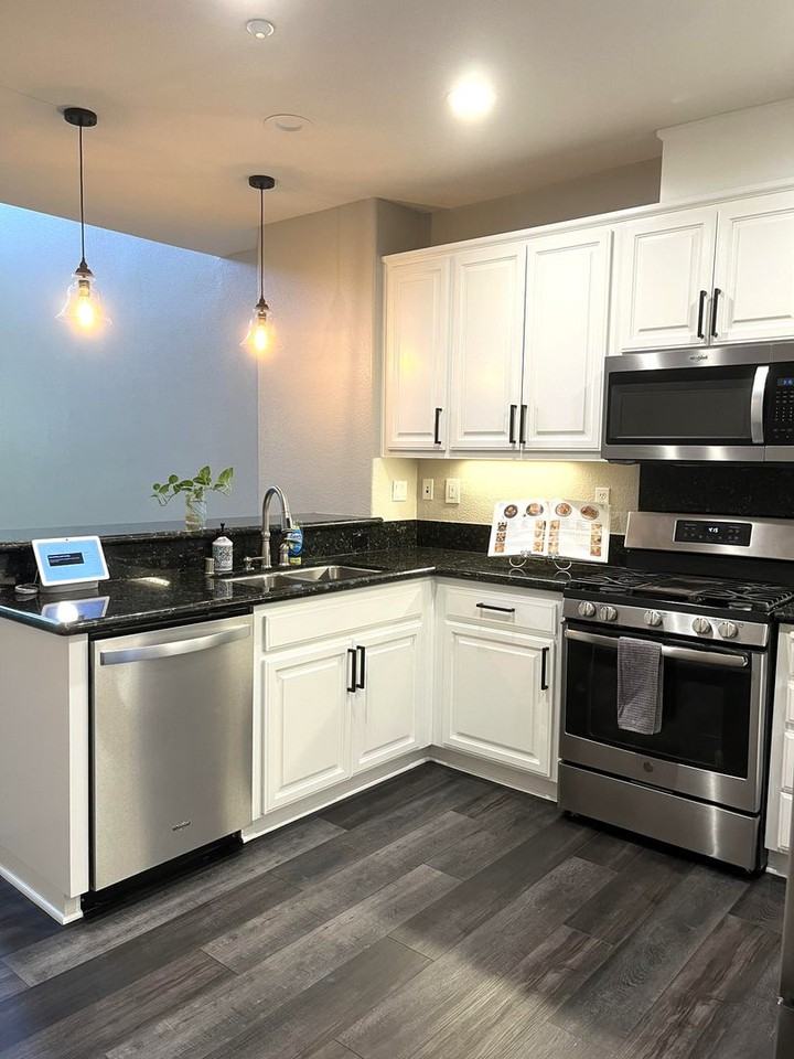 4011 Benton Dr - Photo 3 of 16