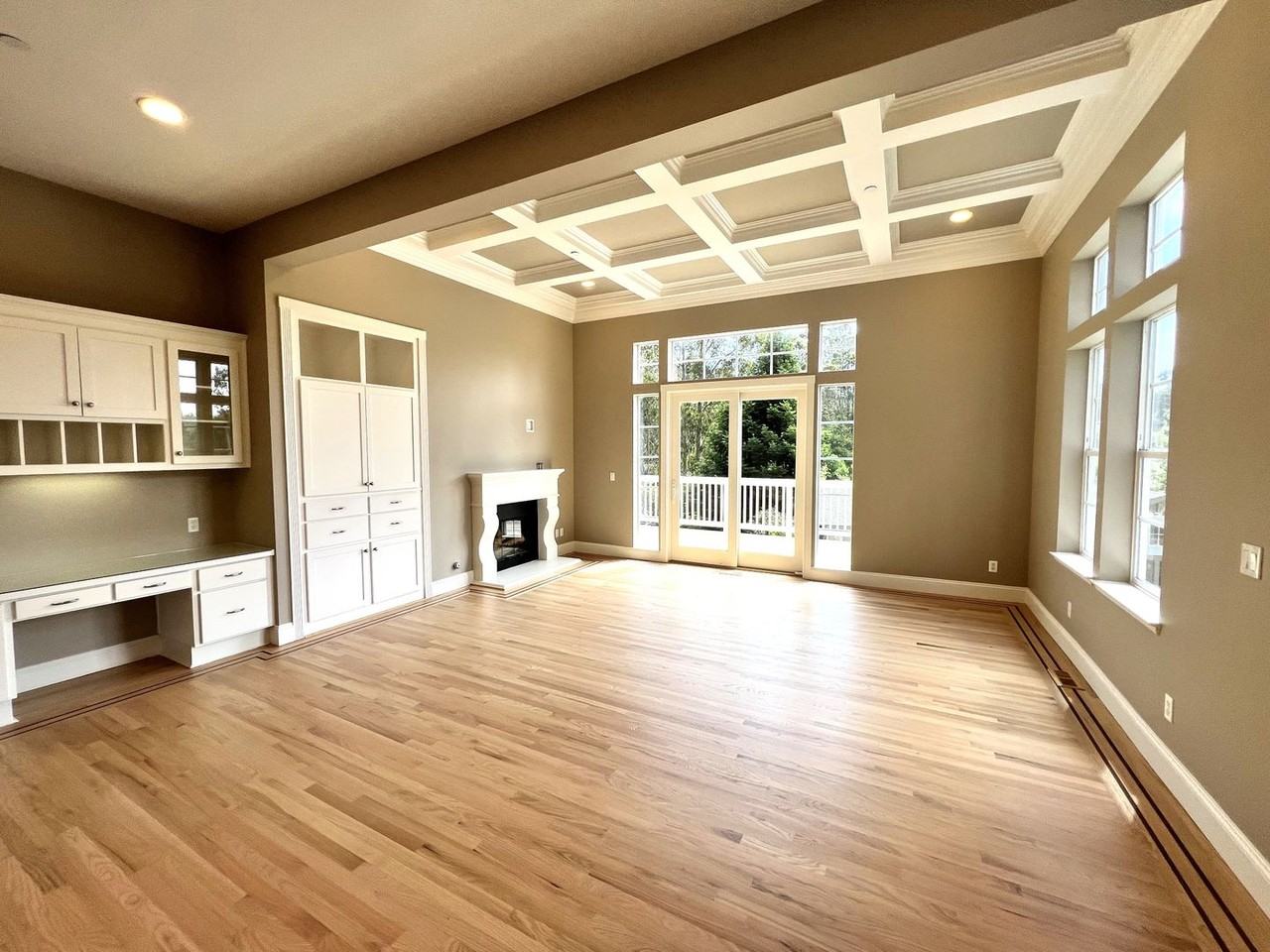 508 Blue Jay Way - Photo 2 of 25