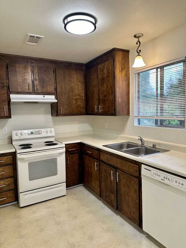 elizabeth2075(HmWty)*** - Photo 3 of 7