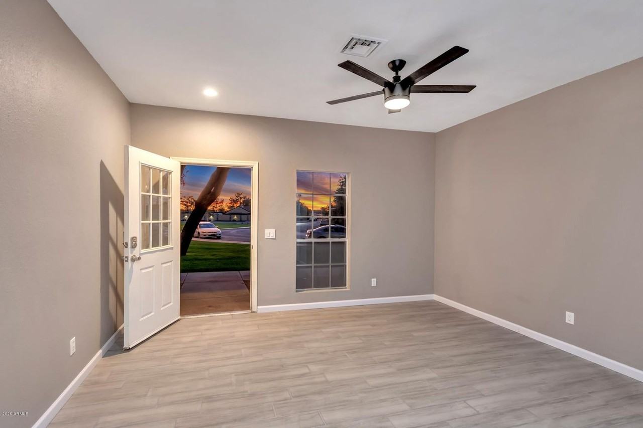 1600 N Saba St #164 - Photo 3 of 25