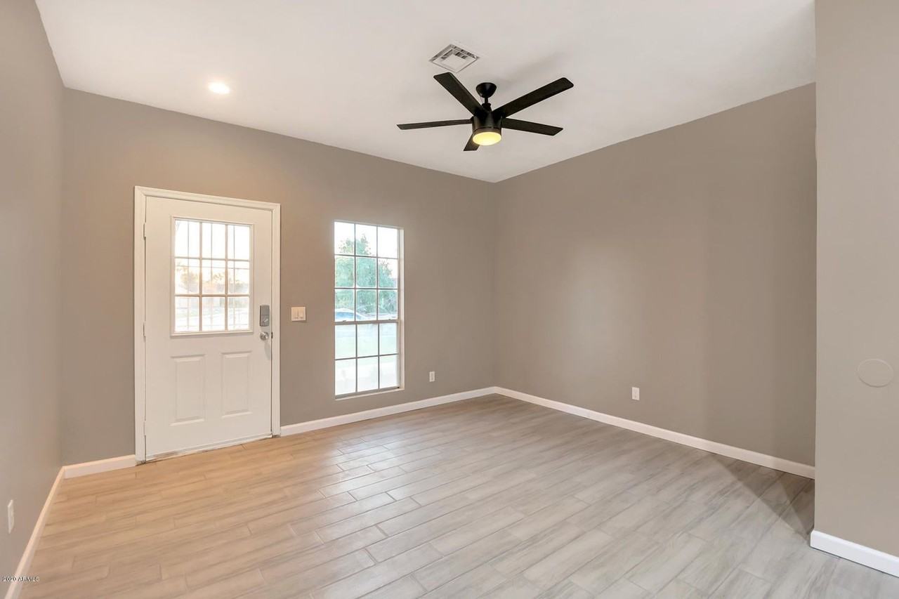 1600 N Saba St #164 - Photo 5 of 25