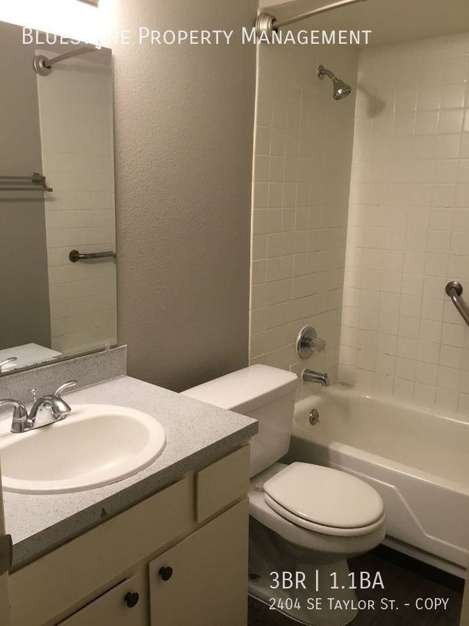 2404 Se Taylor St #COPY - Photo 3 of 16