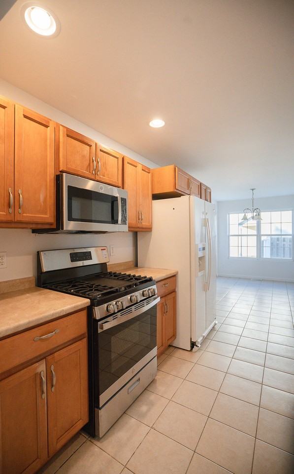 642 Sedgegrass Dr #NA - Photo 2 of 16