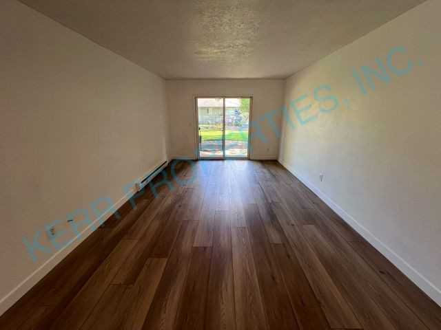 1605 Se 4th St - Photo 2 of 13