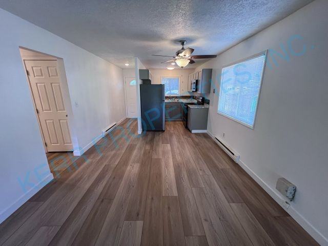 1605 Se 4th St - Photo 3 of 13