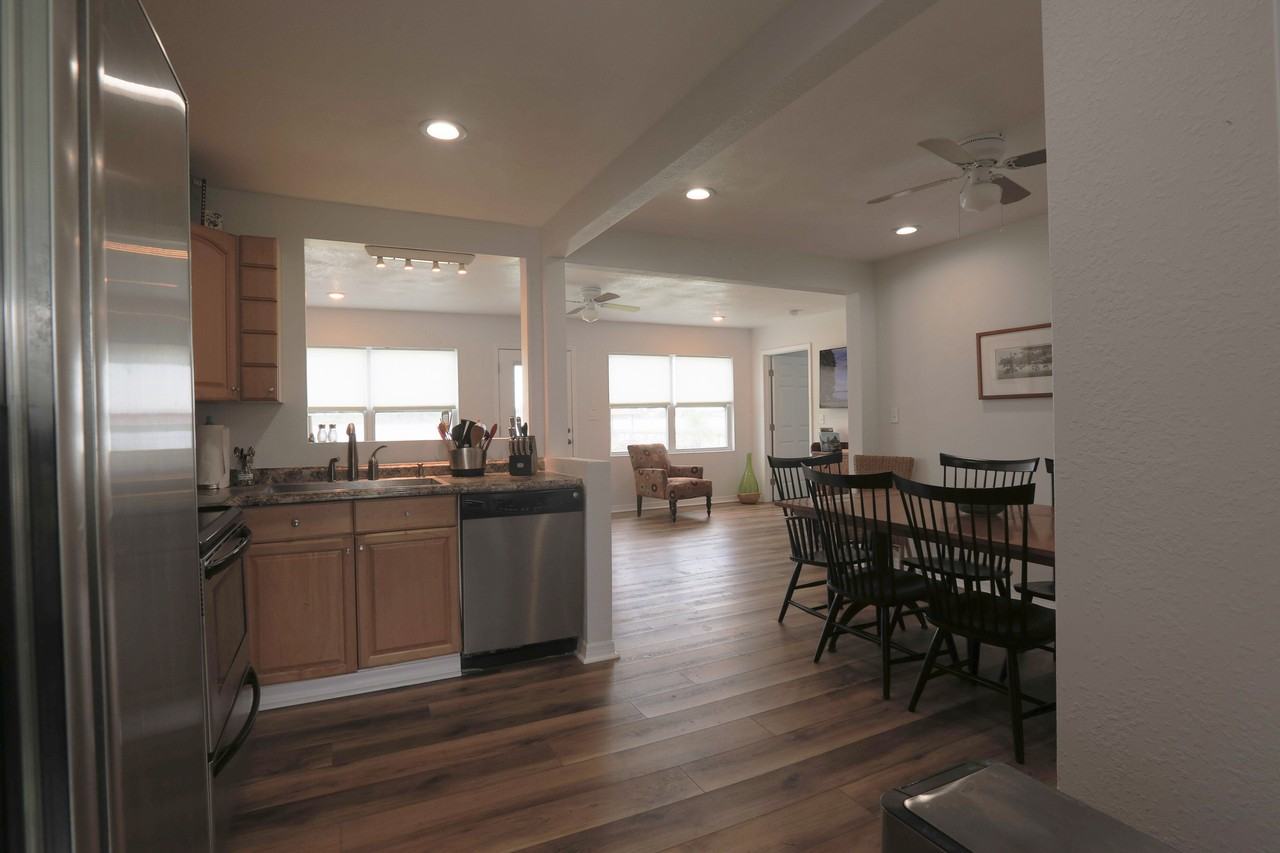 900 Lake Jessie Dr #NA - Photo 2 of 22