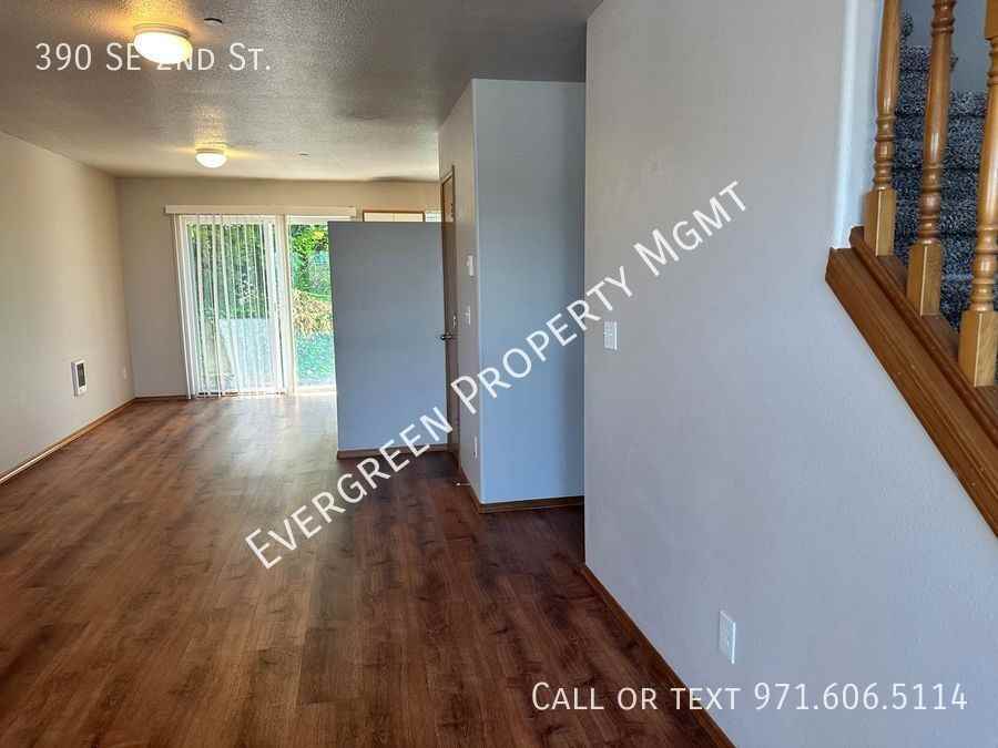 390 Se 2nd St - Photo 3 of 24