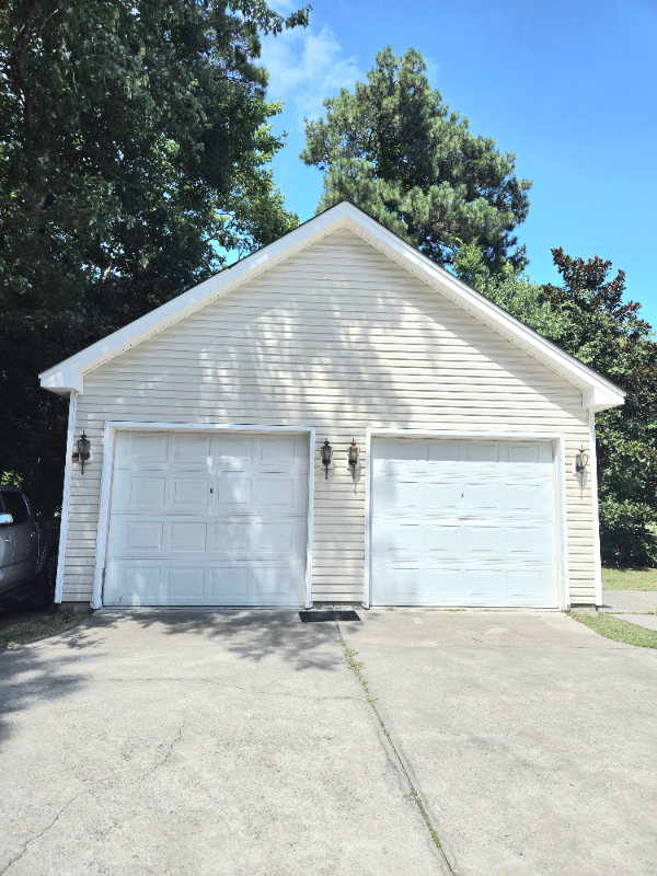 1927 Dick Pond Rd #B - Photo 2 of 9