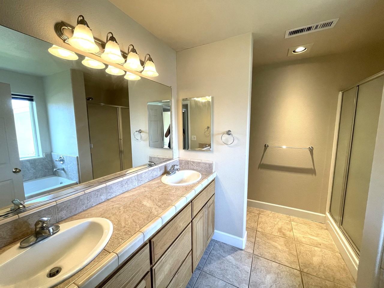 1 La Casa Ct #1 - Photo 7 of 16
