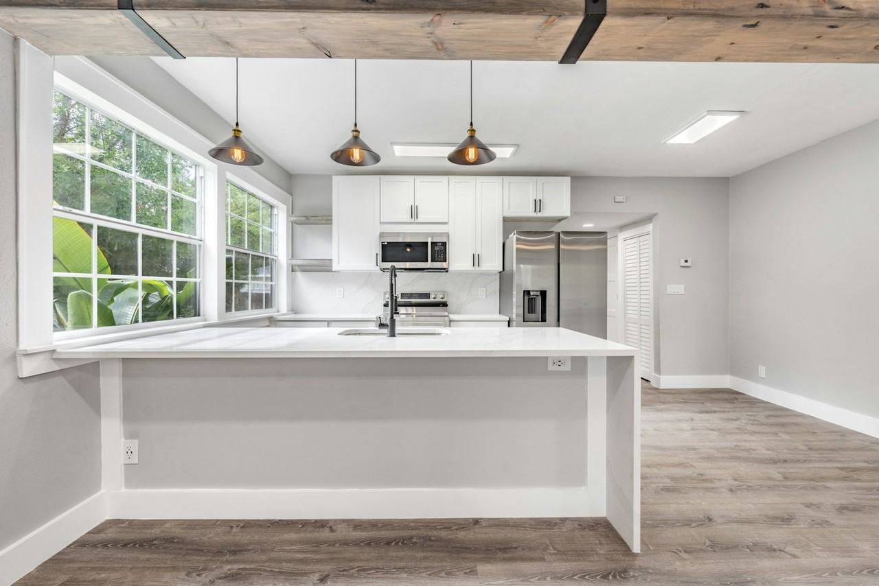 186 22nd Avenue North, Unit 1 - Photo 3 of 20