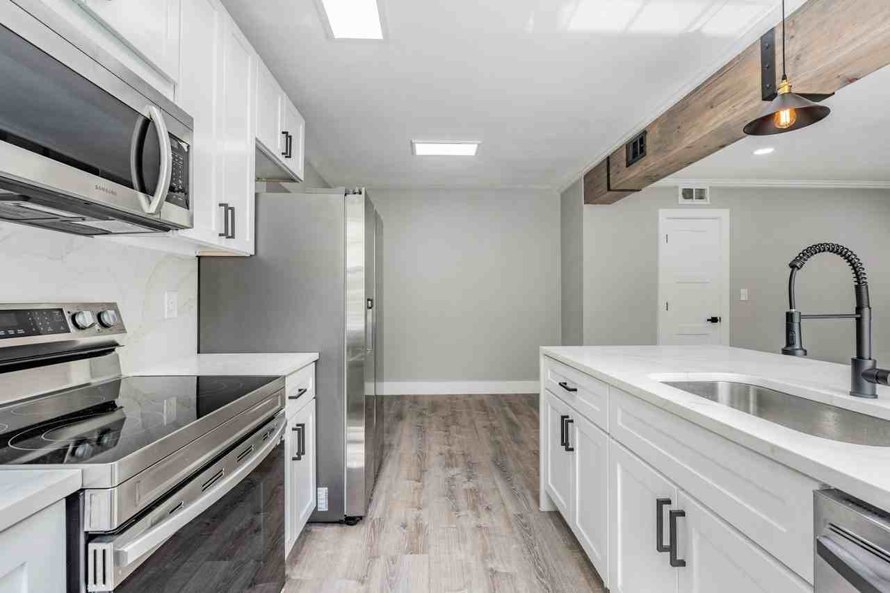 186 22nd Avenue North, Unit 1 - Photo 6 of 20