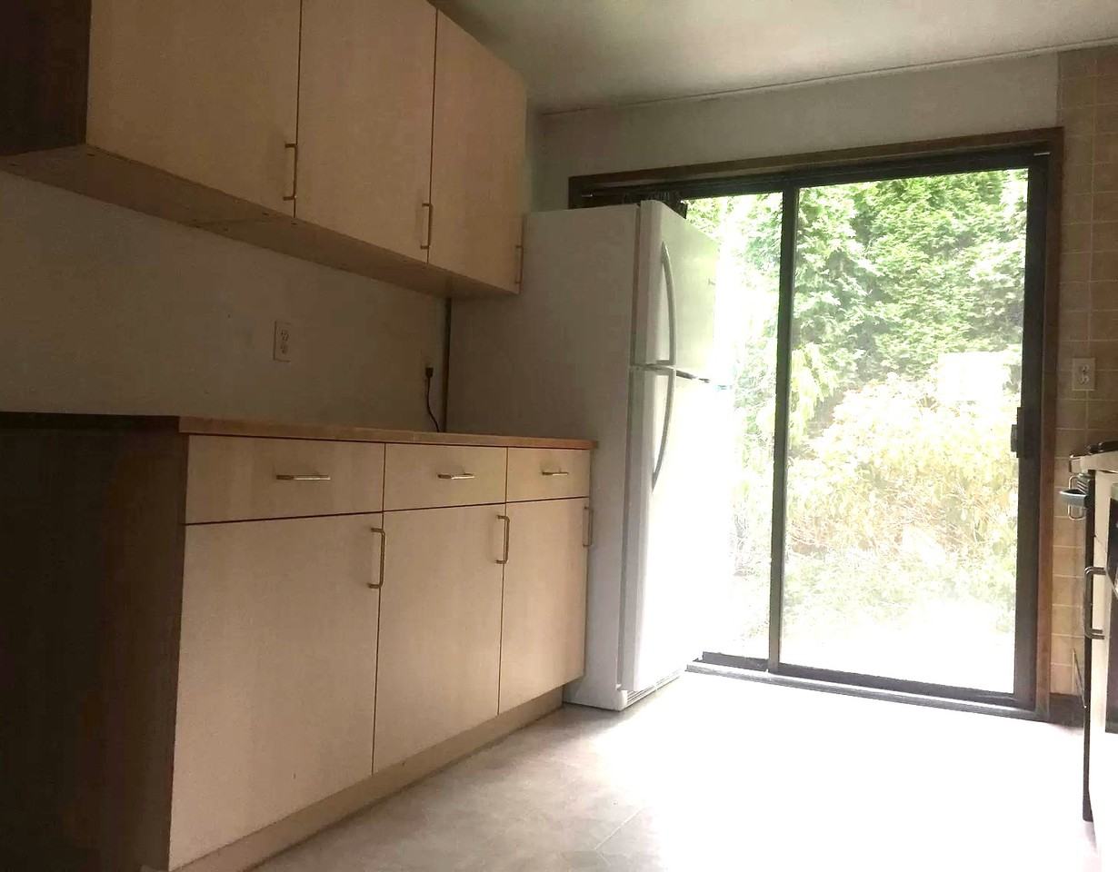 12045 25th Ave Ne #1 - Photo 5 of 16