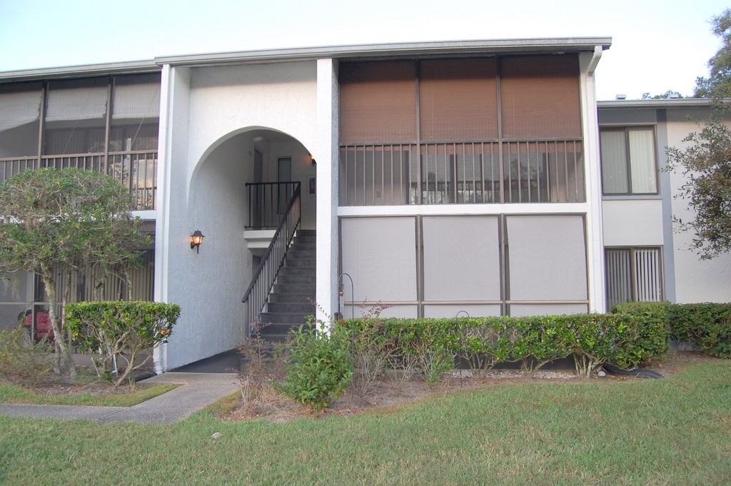 1345 Pine Ridge Cir E #B2 - Photo 2 of 12