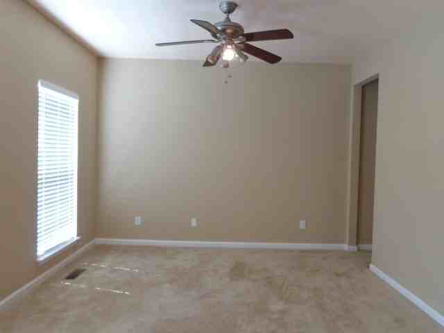 1268 Blairfield Dr - Photo 3 of 13