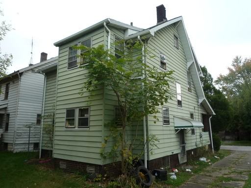 786 Crandall Ave - Photo 2 of 2