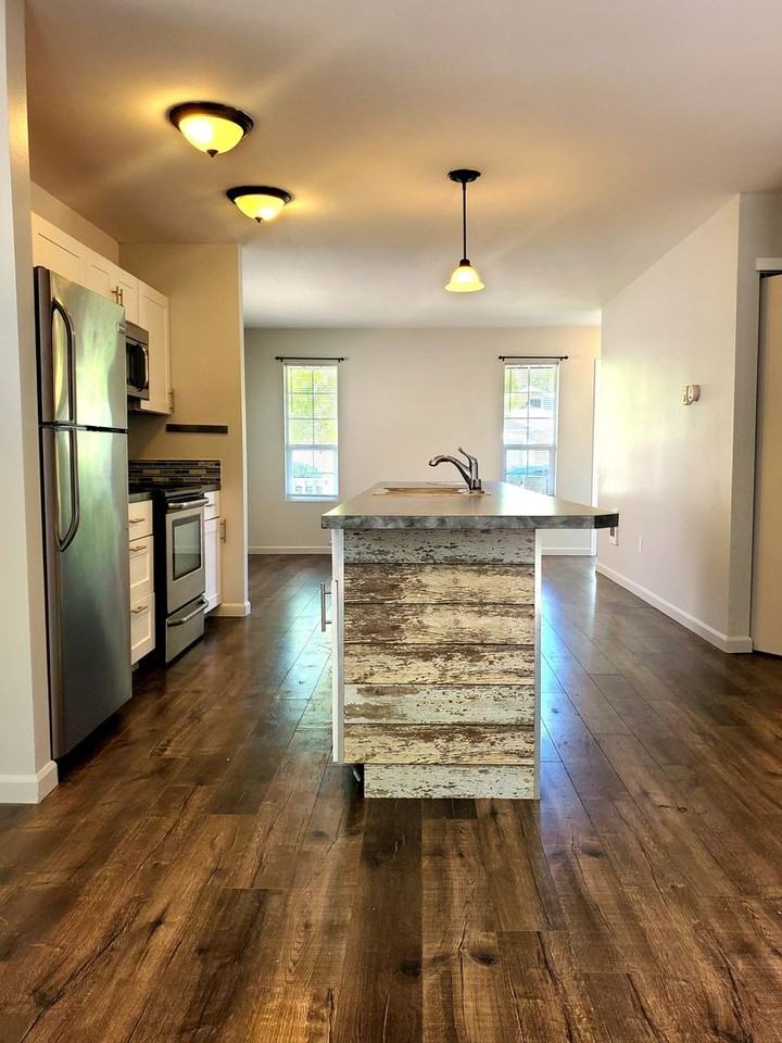 18824 18th Ave E - Photo 5 of 25