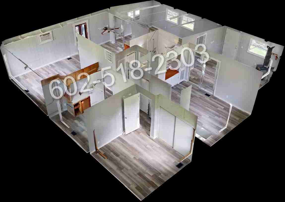 2003 Memorial Dr - Photo 2 of 4