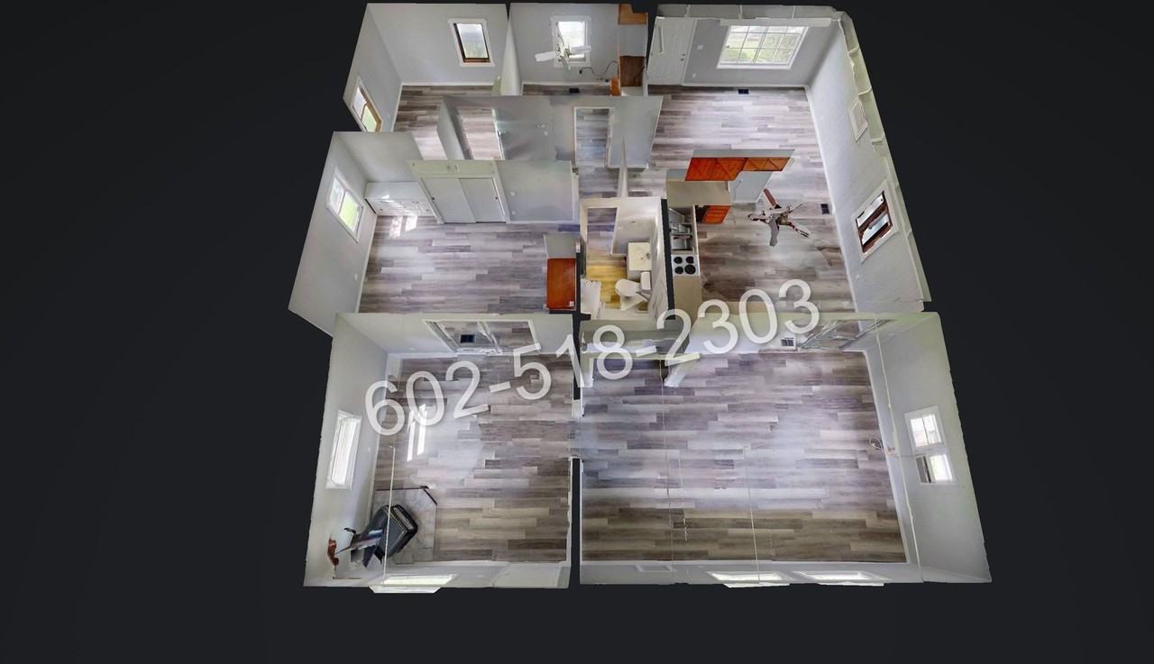 2003 Memorial Dr - Photo 3 of 4