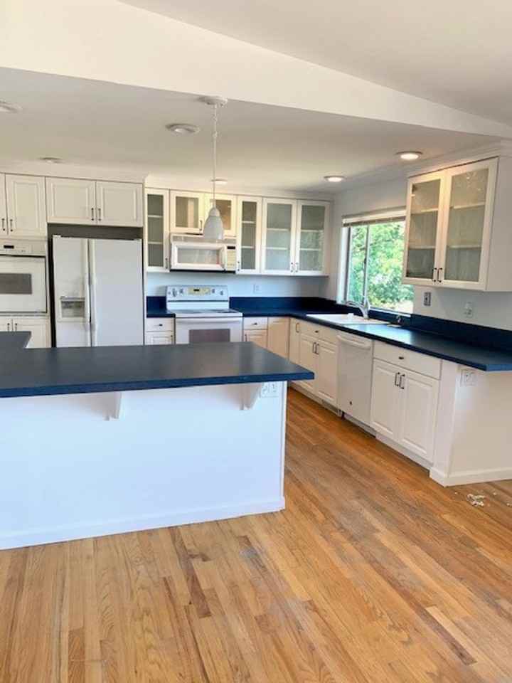 3737 77th Ave Se - Photo 3 of 18