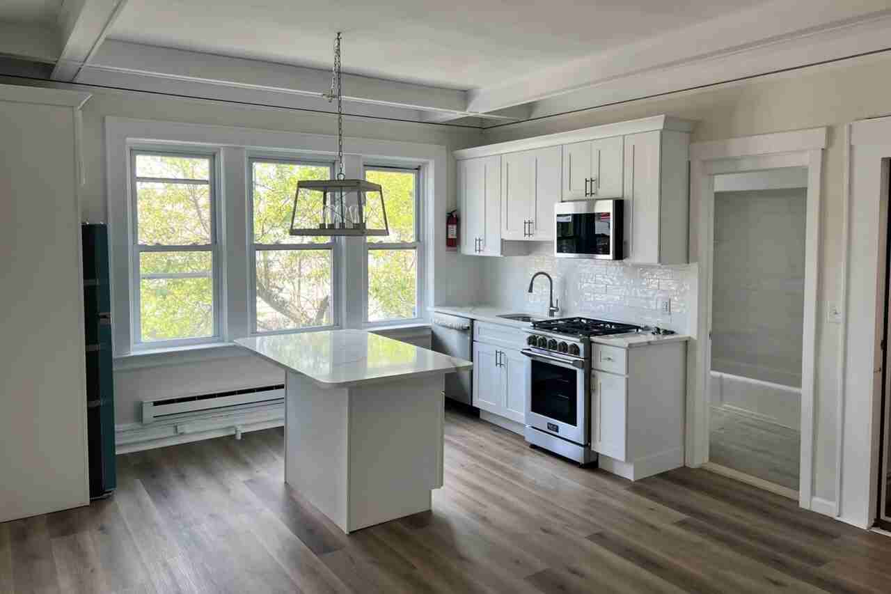 629B Valley Rd Unit 1 - Photo 2 of 2