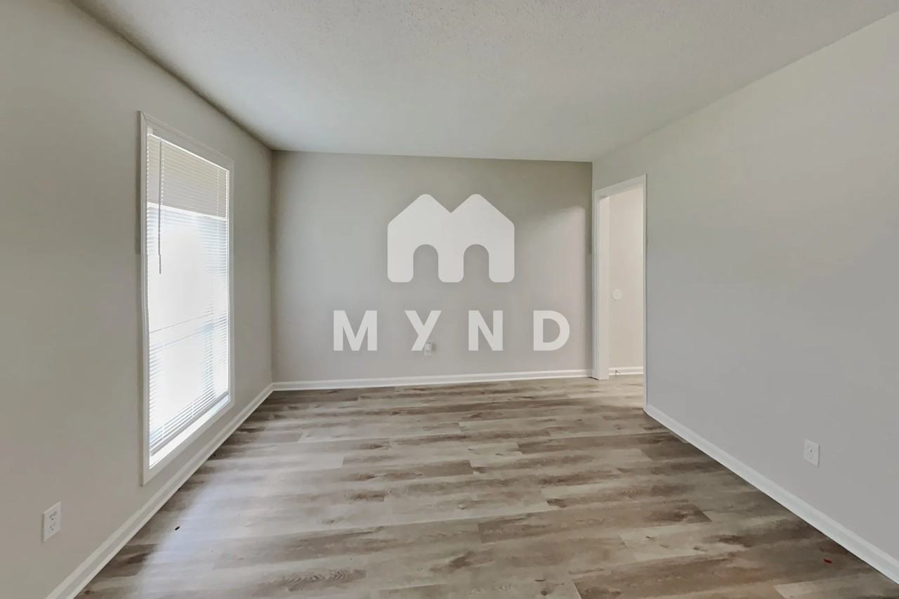 5327 Bradcliff St - Photo 3 of 17