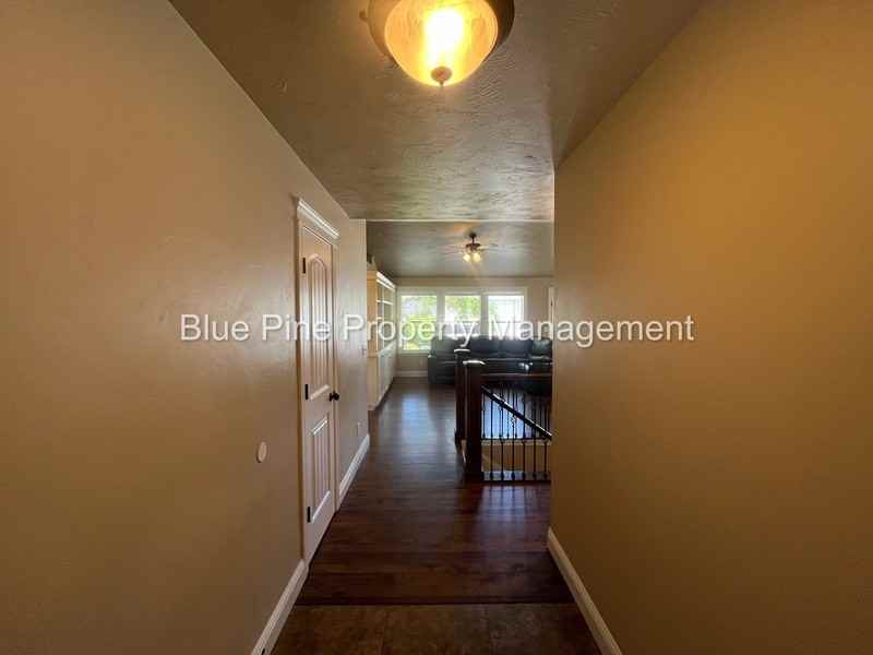 340 Chateau Dr #1 - Photo 2 of 35