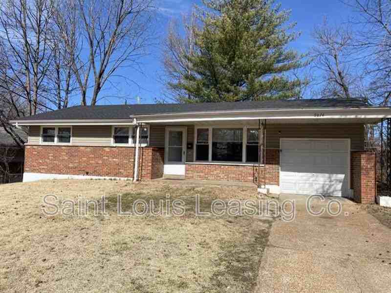 9874 Lawnview Dr - Photo 2 of 30