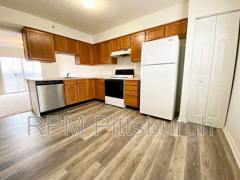 203 Scenic Hill Dr - Photo 2 of 15