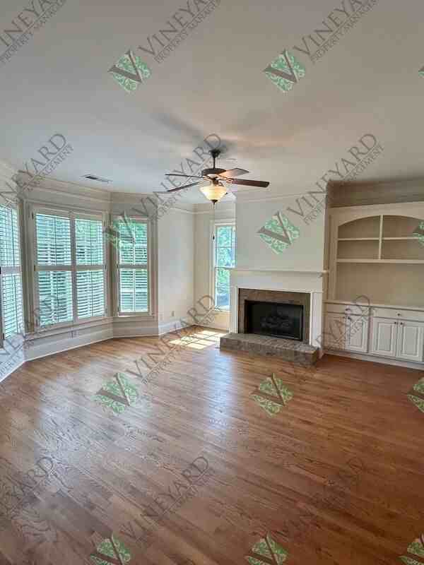 883 Mountain View Ter Nw - Photo 5 of 28