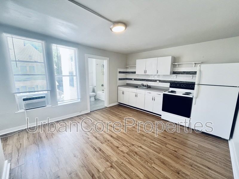 417 4th St N #204 - Photo 6 of 9