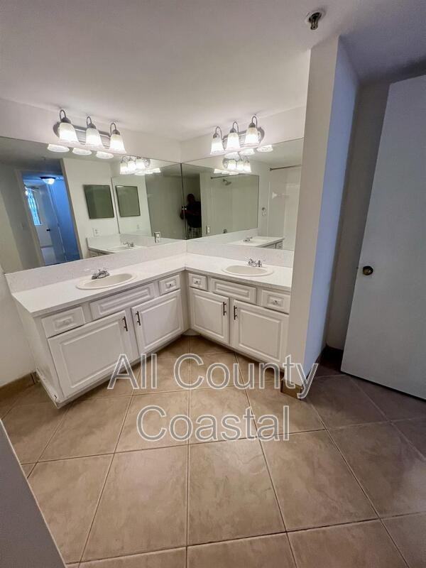 900 Scotia Dr #102 - Photo 6 of 14