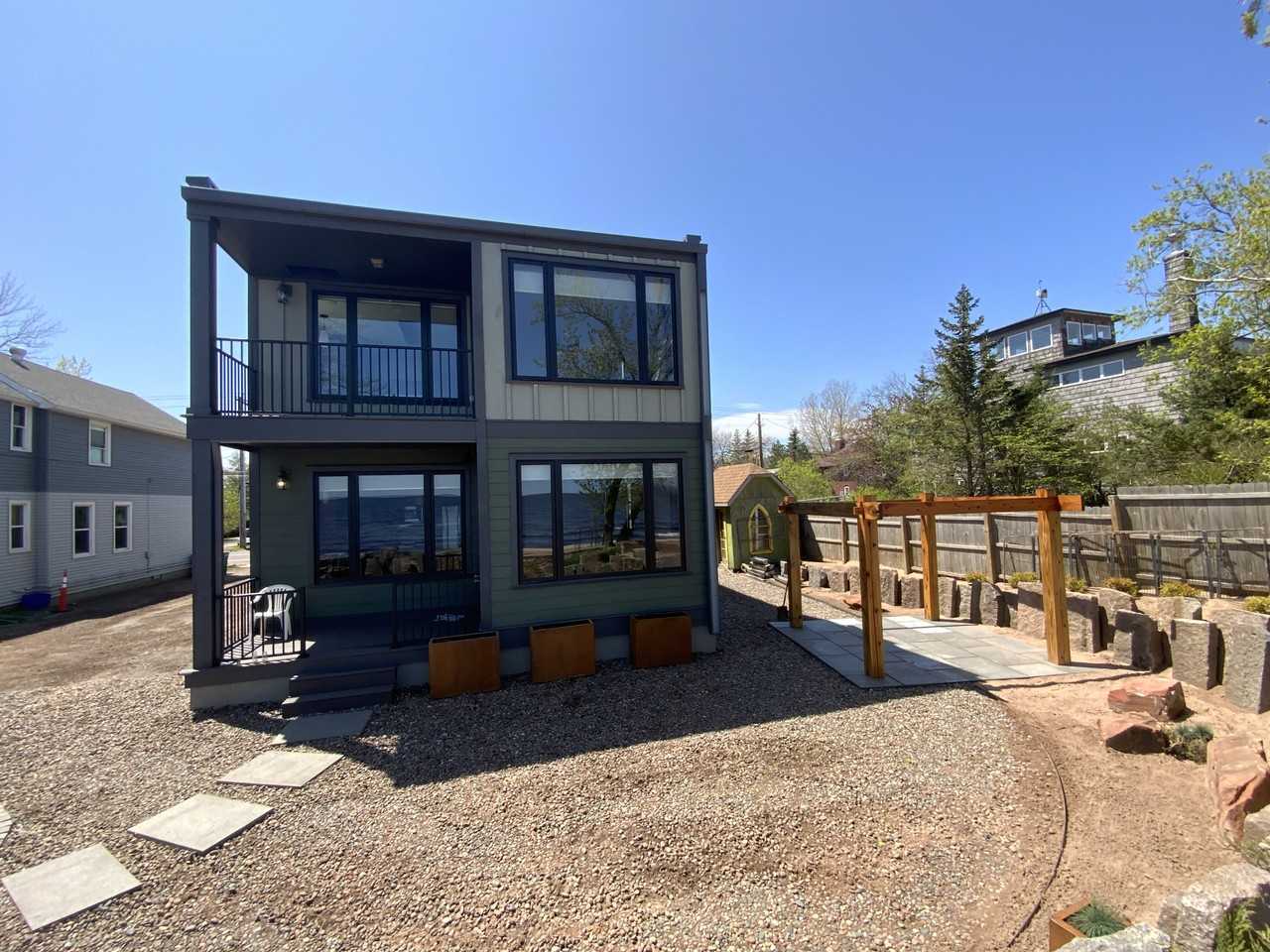 802 S Lake Ave - Photo 3 of 43