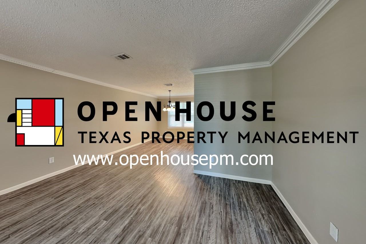 18027 Brooknoll Dr - Photo 3 of 21