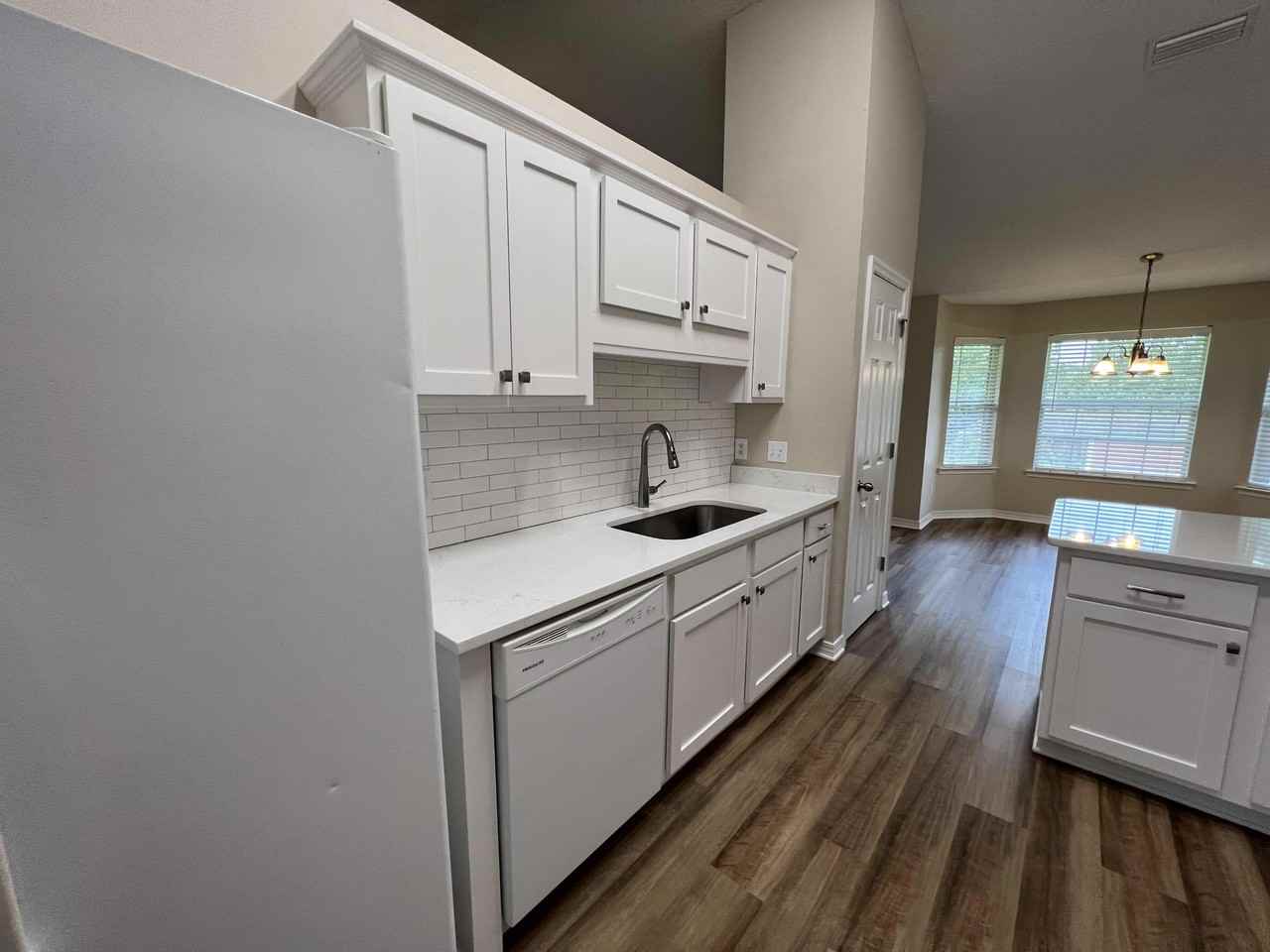 27733 Bay Branch Dr - Photo 7 of 21