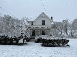 featured image of 114 Moore St #1