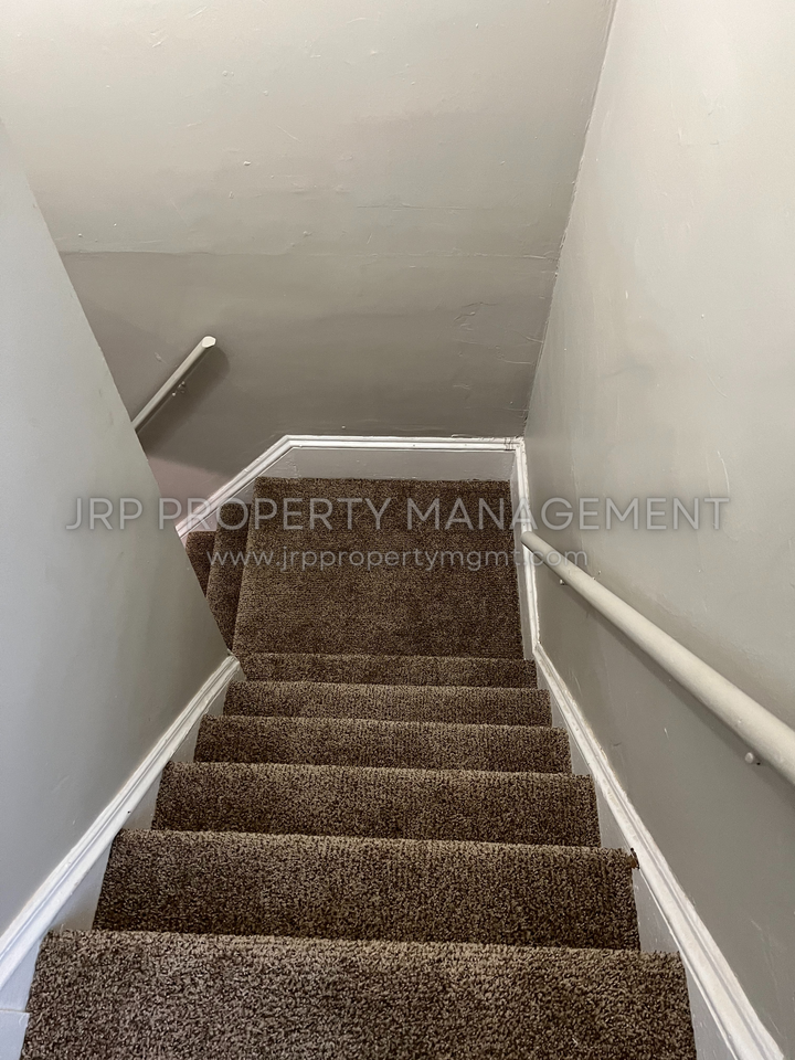 114 Moore St #1 - Photo 6 of 10