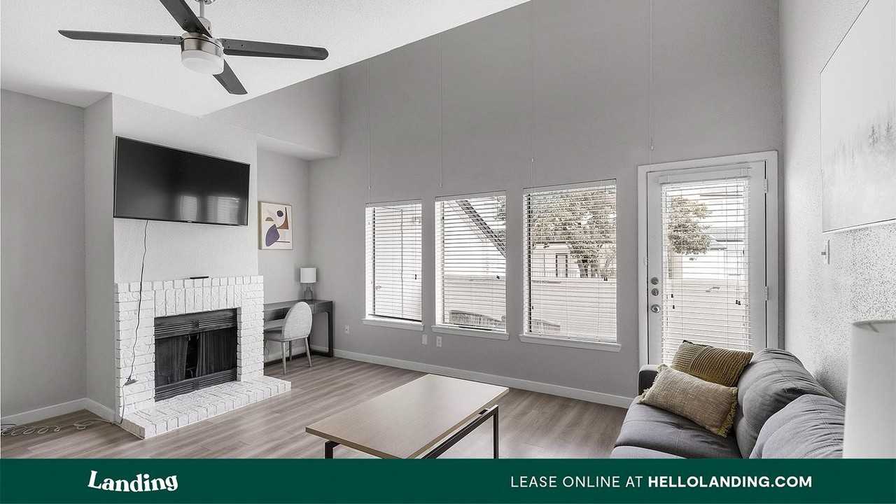 5301 Overton Ridge Blvd - Photo 3 of 50