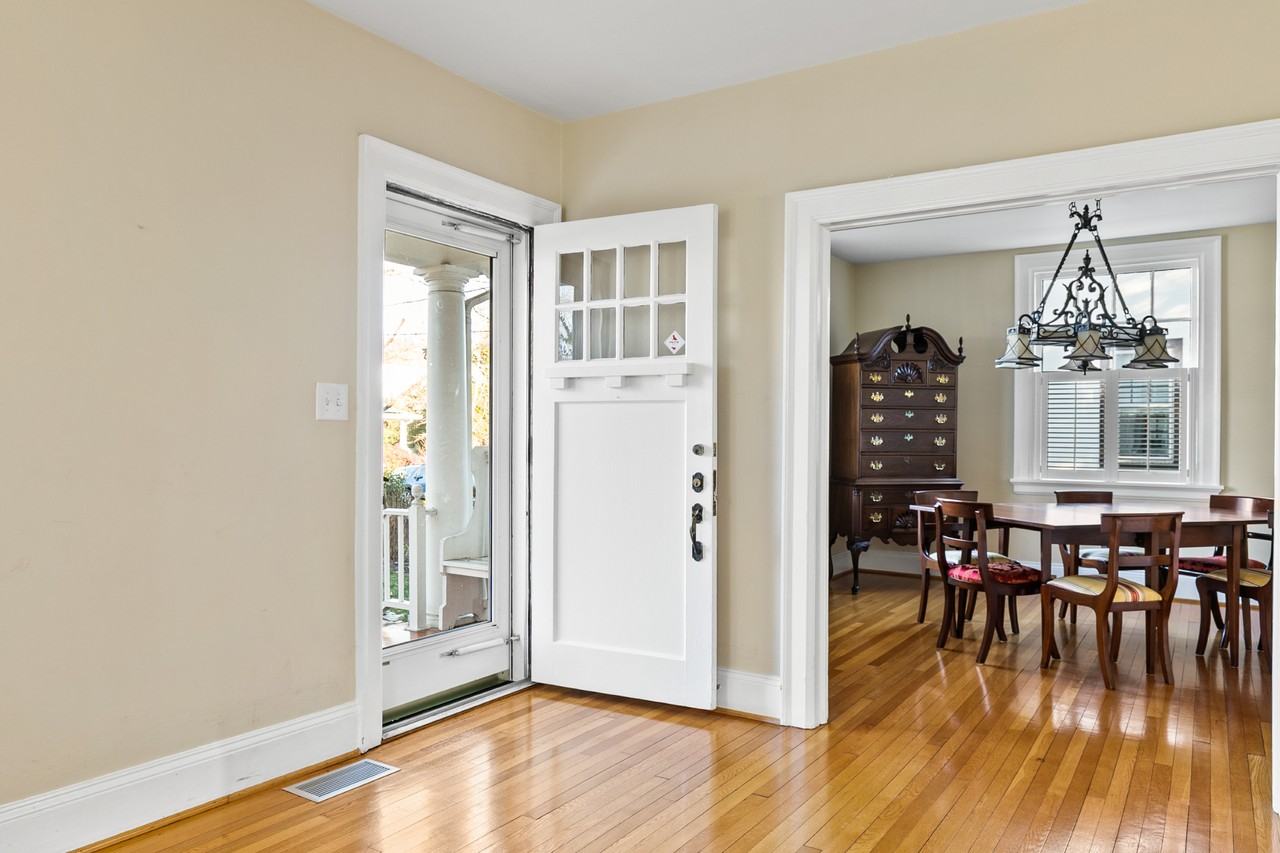 4206 Stonewall Ave #NA - Photo 3 of 23