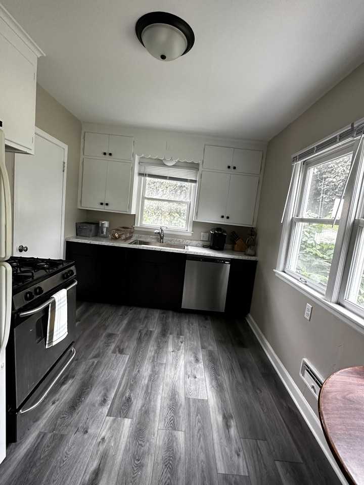 903 Manomin Ave #1GL - Photo 2 of 17