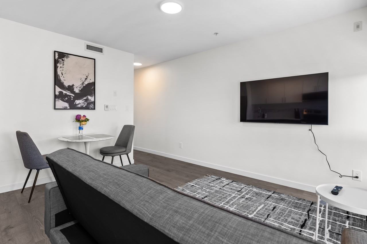 2551 Kingsway #404 - Photo 5 of 21