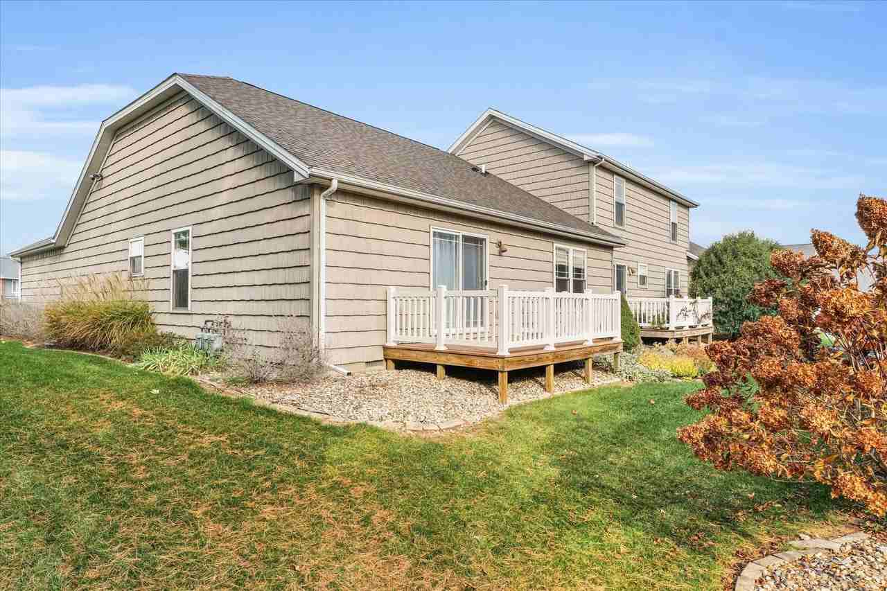 1701 E Amber Ln #1 - Photo 3 of 22