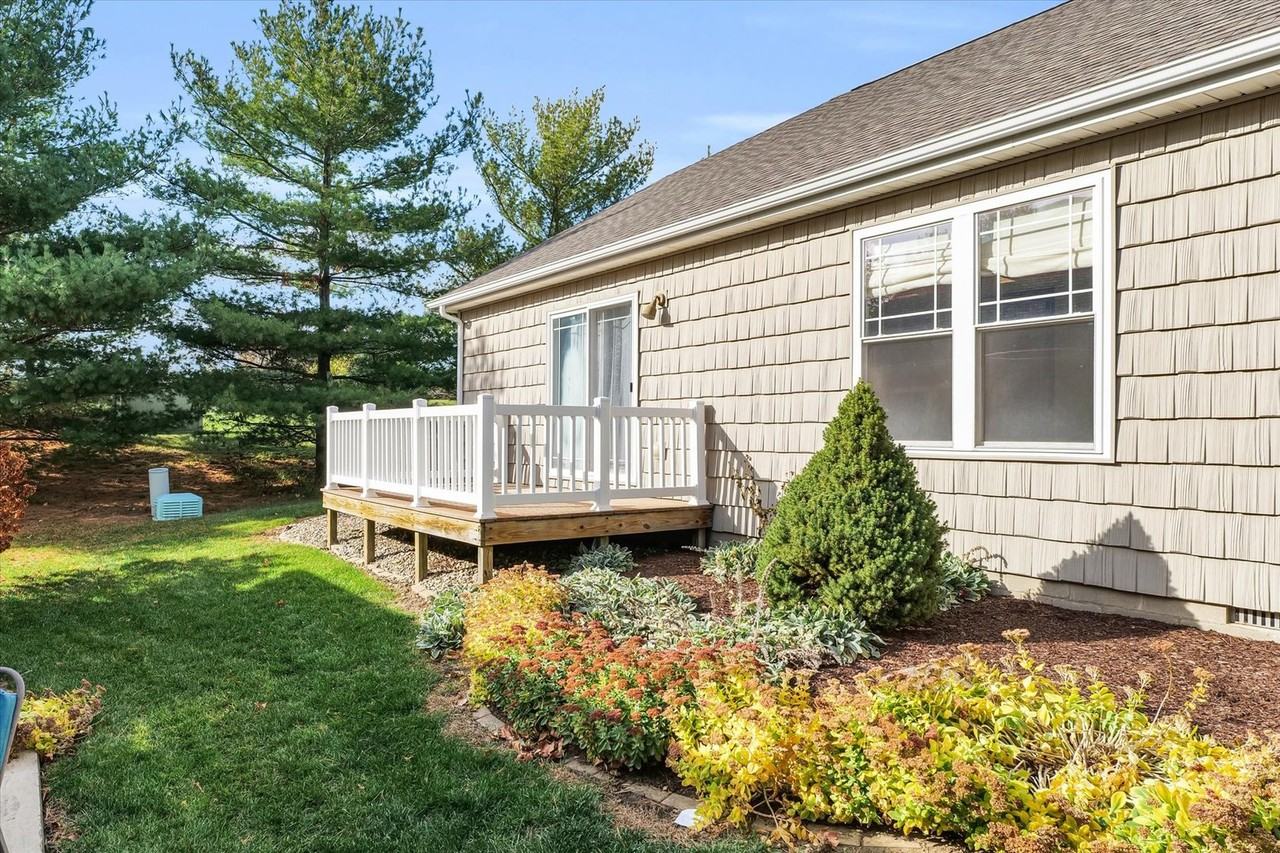 1701 E Amber Ln #1 - Photo 5 of 22