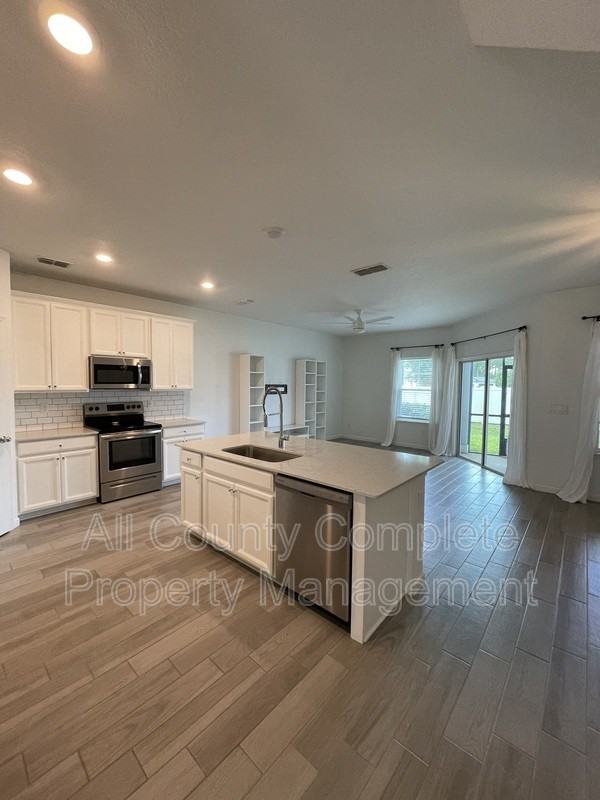 12804 Josslyn Ln - Photo 5 of 32