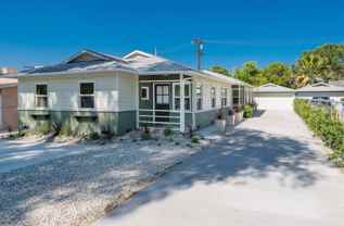 4752 Topanga Canyon Blvd - Photo 1 of 1