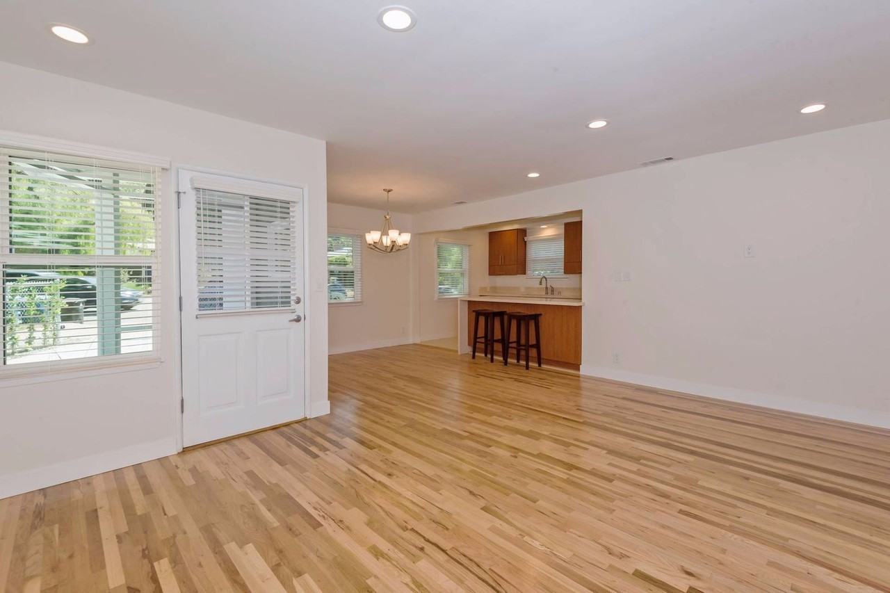 4752 Topanga Canyon Blvd - Photo 4 of 13