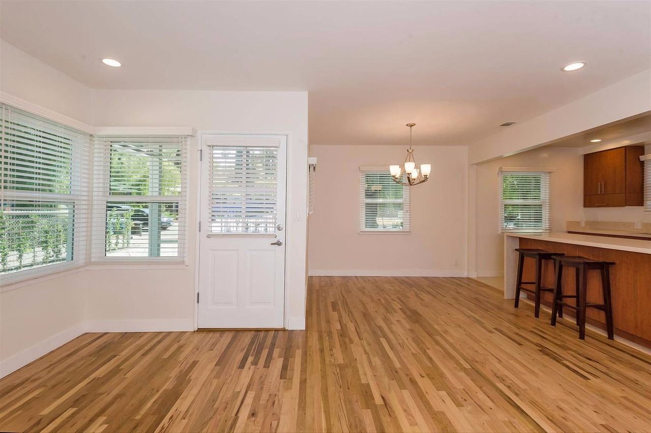 4752 Topanga Canyon Blvd - Photo 5 of 13
