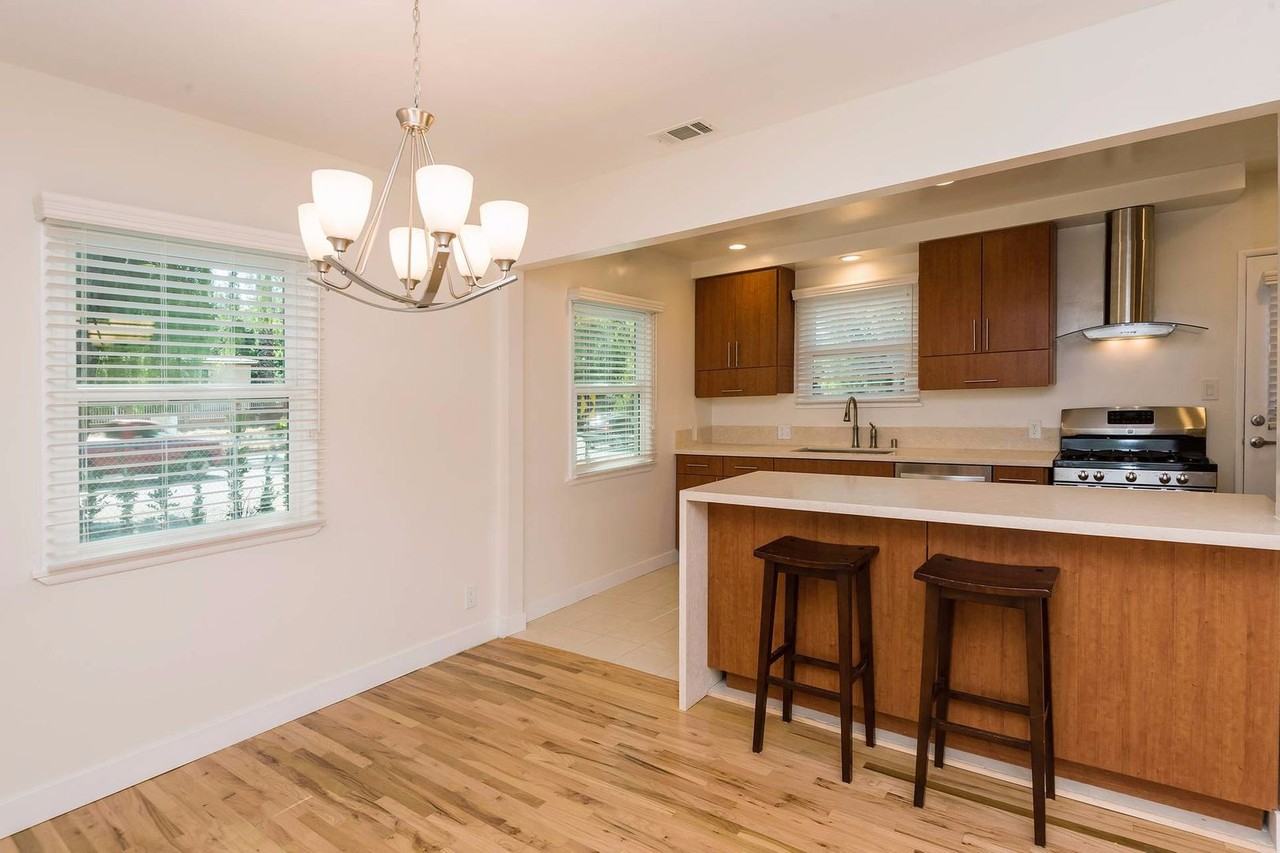 4752 Topanga Canyon Blvd - Photo 6 of 13