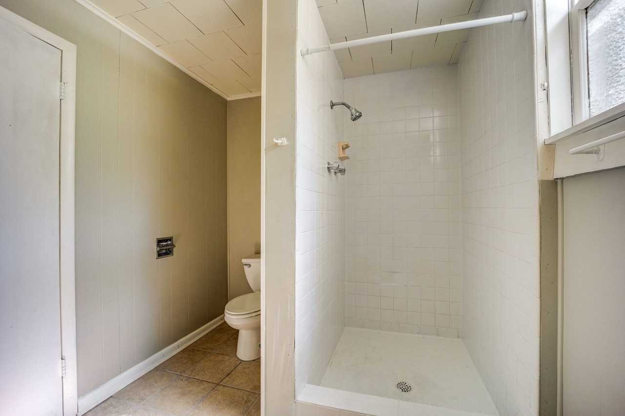 5210 S 24th St - Photo 5 of 21